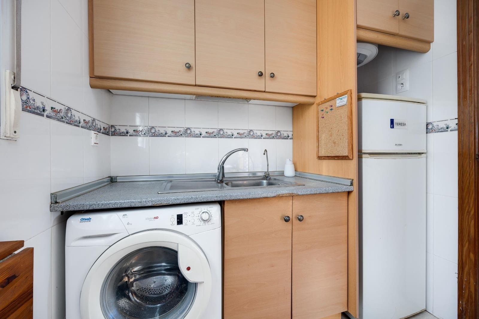 2 bedroom Penthouse for sale in Torrevieja with pool - € 145,000 (Ref: 9510145)