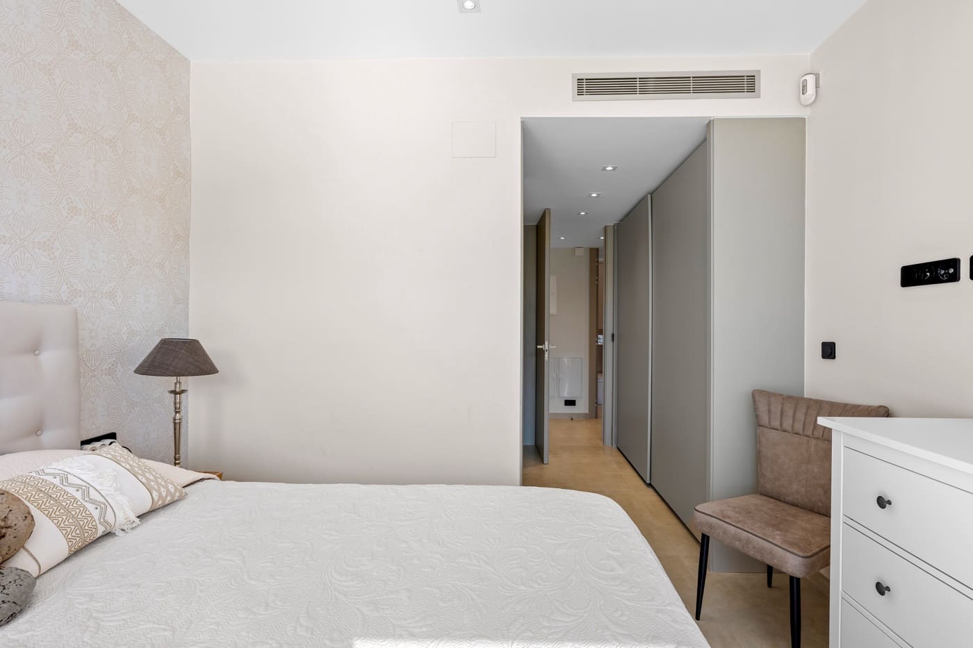 2 soverom Leilighet til salgs i Los Dolses med svømmebasseng garasje - € 369 000 (Ref: 9510169)