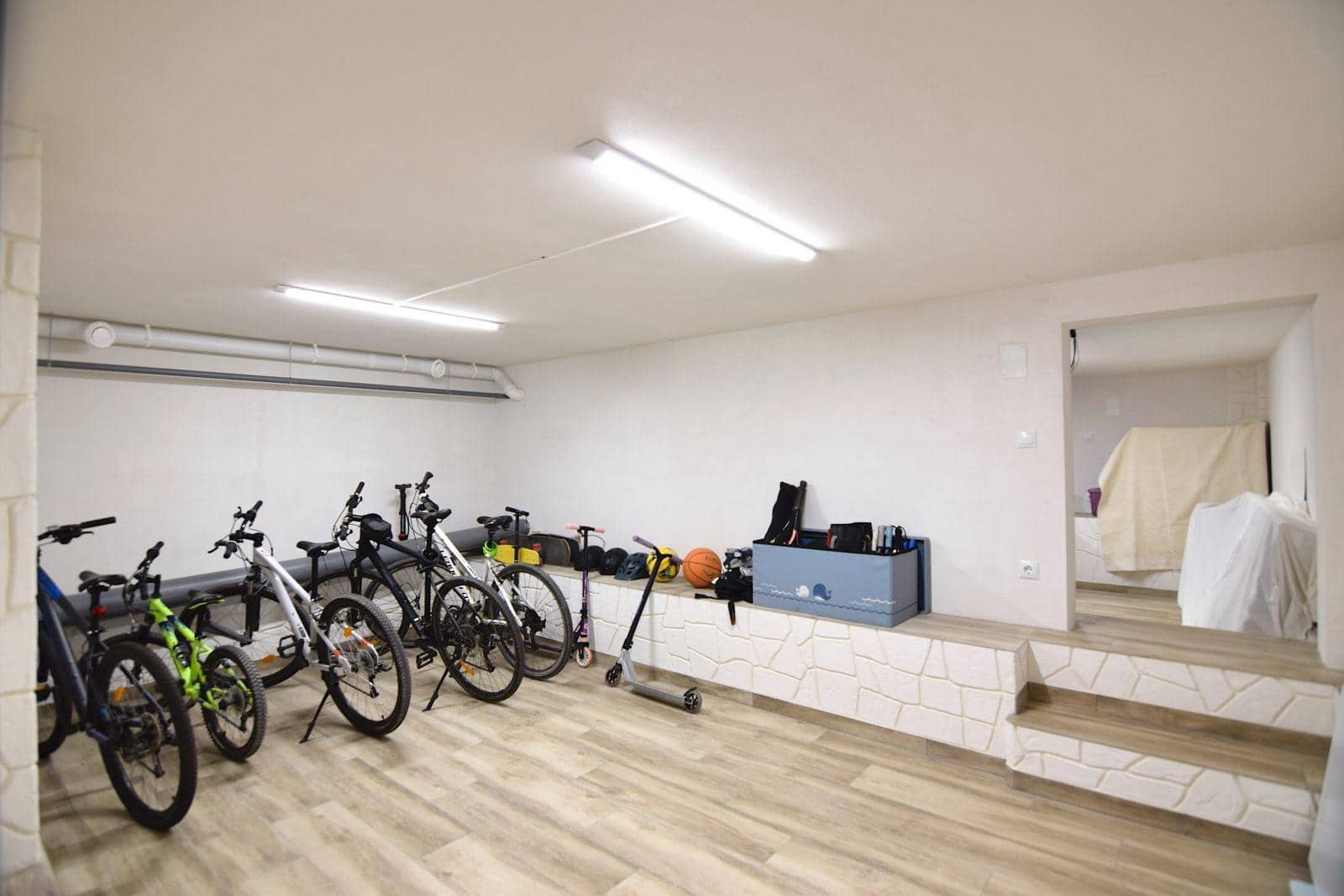 3 sypialnia Dom na sprzedaż w Torrevieja z basenem garażem - 249 000 € (Ref: 9516422)