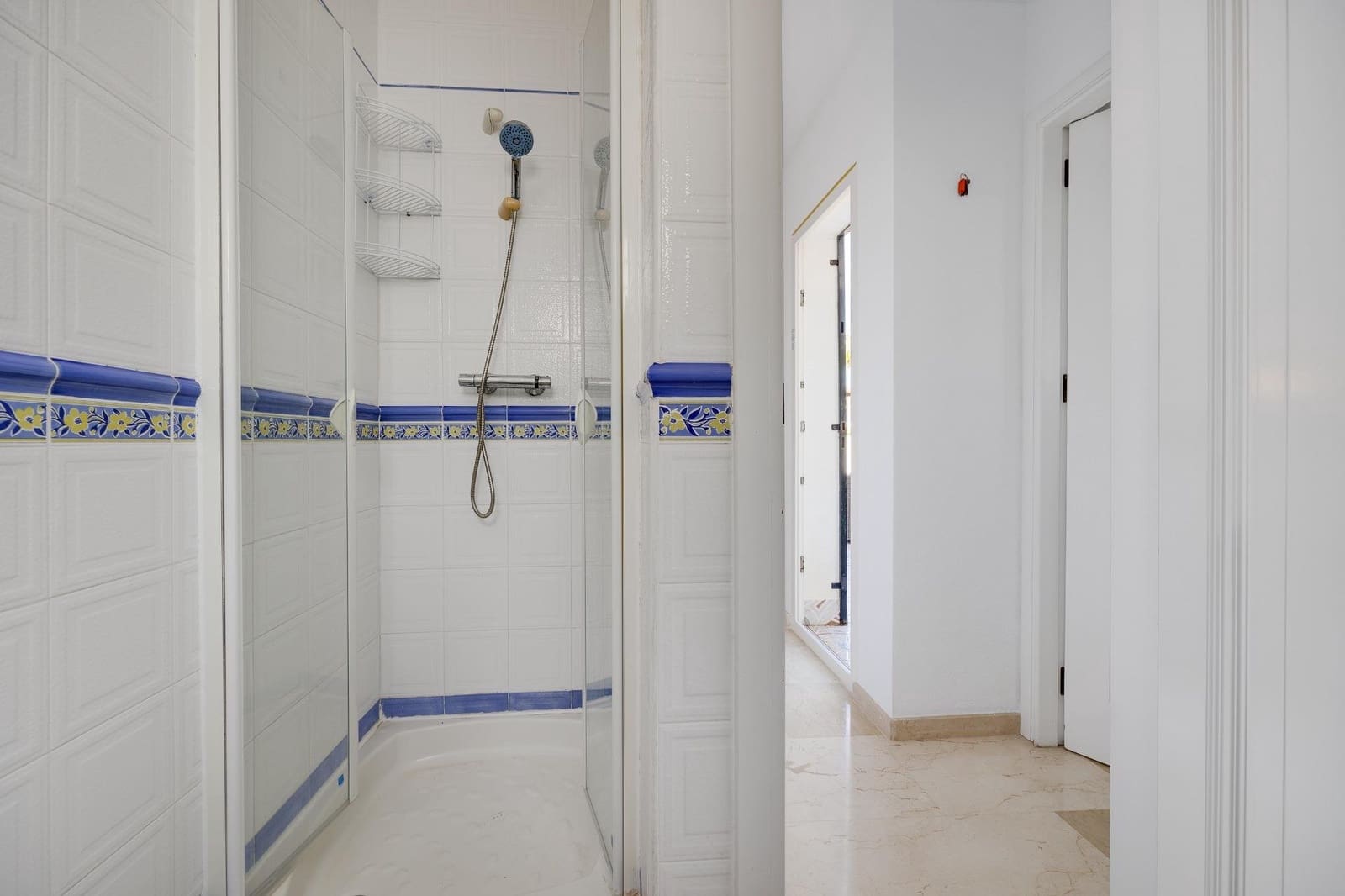 3 sypialnia Dom na sprzedaż w Playa Flamenca z basenem garażem - 236 000 € (Ref: 9516503)