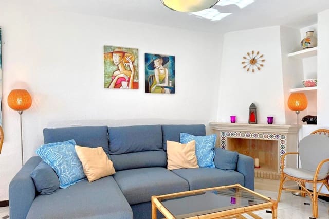 2 soveværelse Byhus til salg i Villamartin, Orihuela med swimmingpool - € 199.000 (Ref: 9532157)