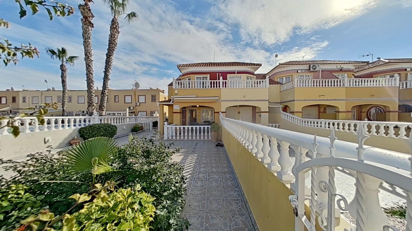 2 soveværelse Byhus til salg i Cabo Roig med swimmingpool garage - € 225.000 (Ref: 9539010)
