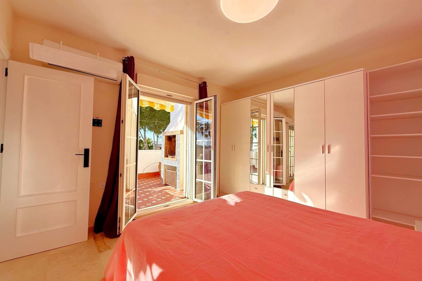 3 chambre Maison de Ville à vendre à Villamartin avec piscine - 255 000 € (Ref: 9539513)