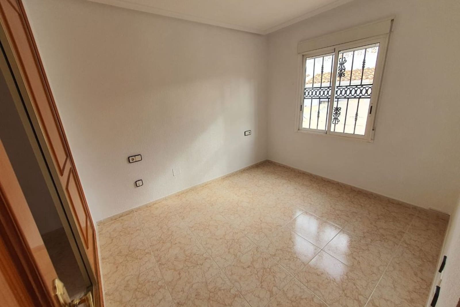 3 soveværelse Byhus til salg i Orihuela Costa med swimmingpool garage - € 210.000 (Ref: 9539718)