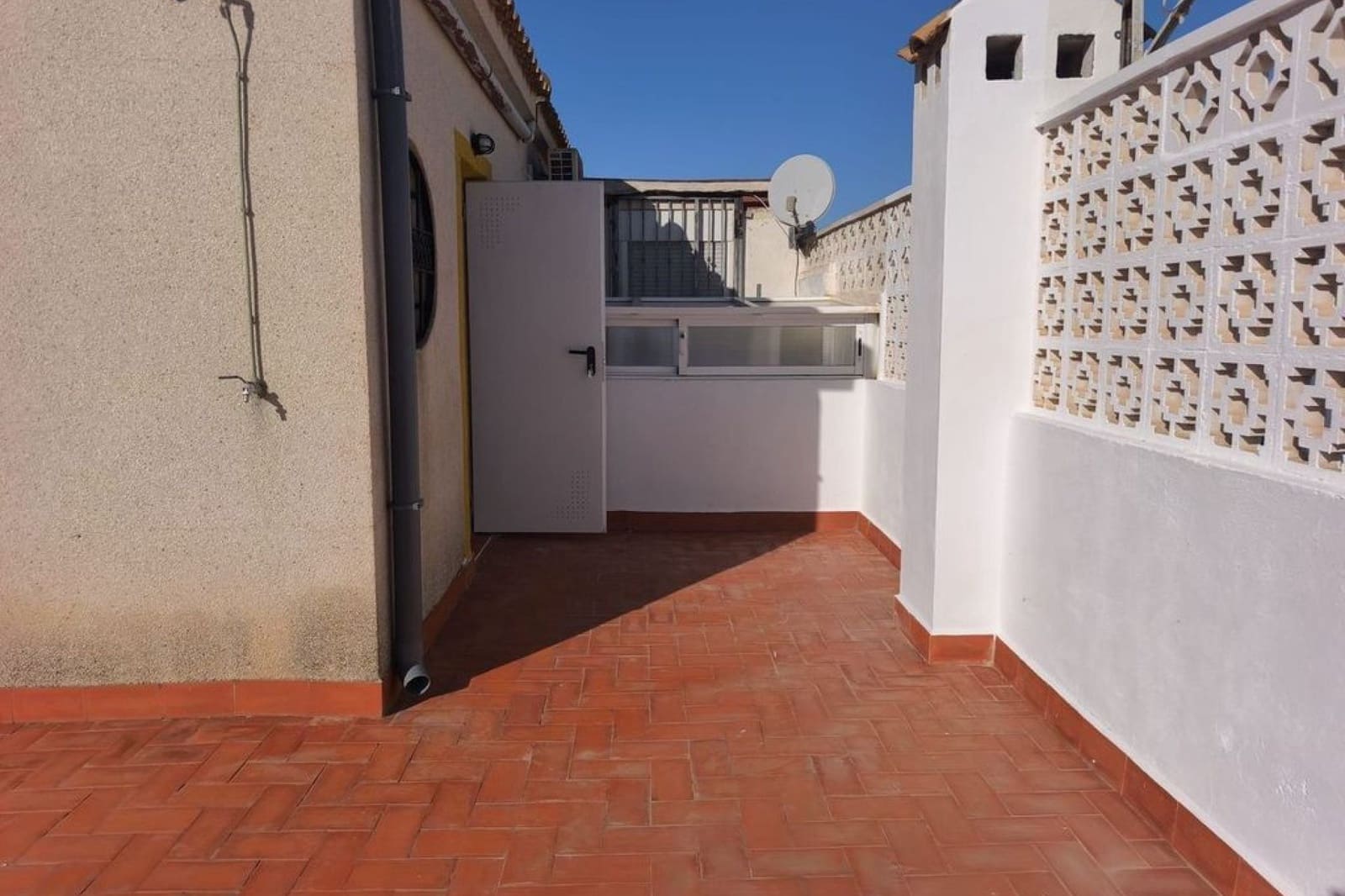 3 soveværelse Byhus til salg i Orihuela Costa med swimmingpool garage - € 210.000 (Ref: 9539718)