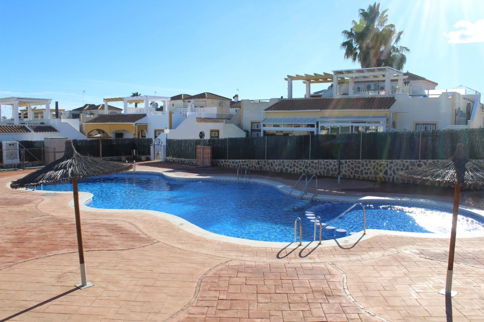 3 soveværelse Byhus til salg i Orihuela Costa med swimmingpool garage - € 210.000 (Ref: 9539718)