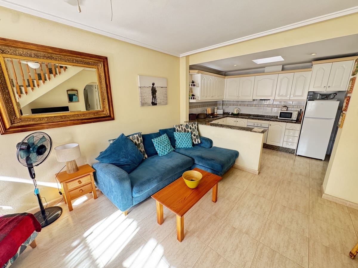 3 soverom Hus til salgs i Villamartin med svømmebasseng garasje - € 199 000 (Ref: 9544441)