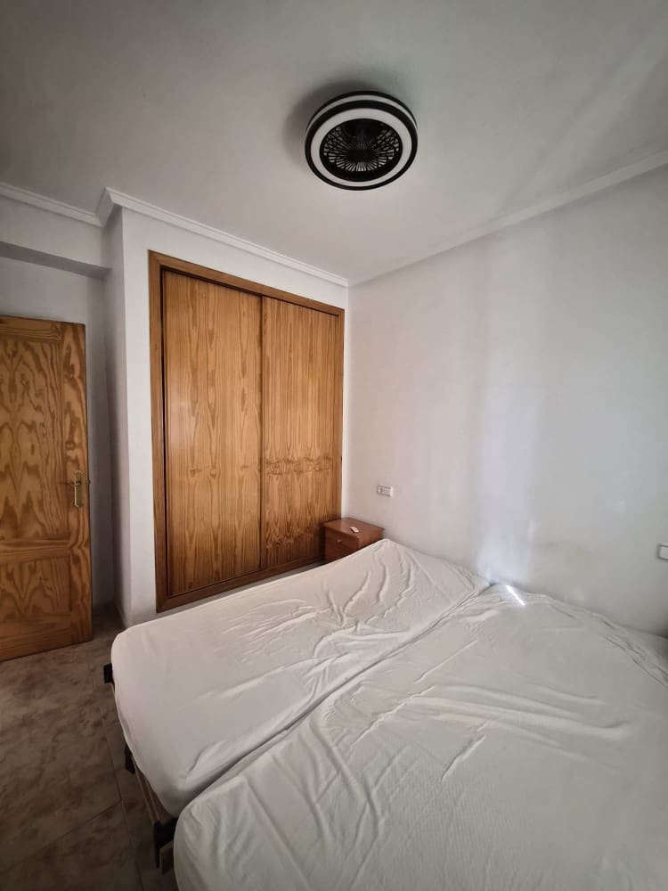 5 soveværelse Byhus til salg i Playa Flamenca med swimmingpool garage - € 278.000 (Ref: 9545930)