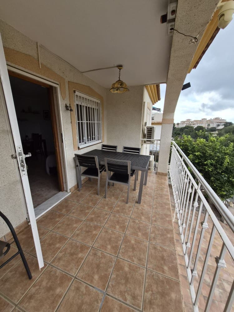 5 bedroom Townhouse for sale in Playa Flamenca with pool garage - € 278,000 (Ref: 9545930)