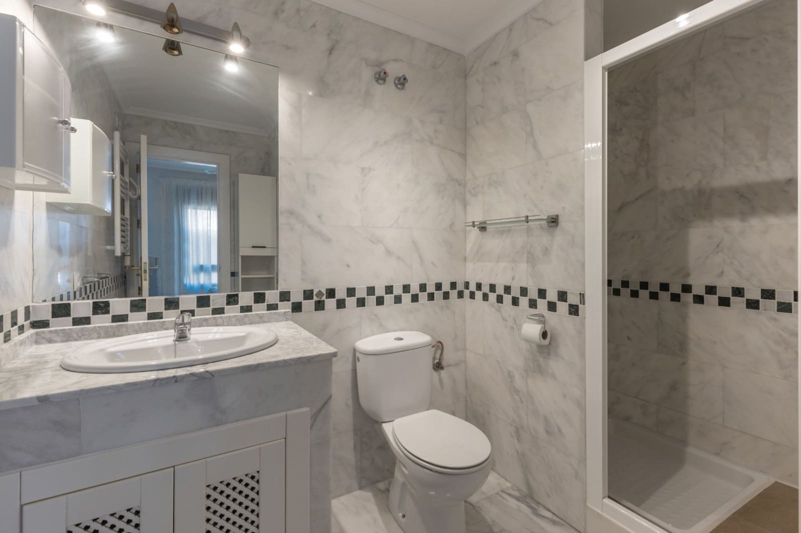 2 bedroom Apartment for sale in Villamartin with pool garage - € 179,000 (Ref: 9548805)