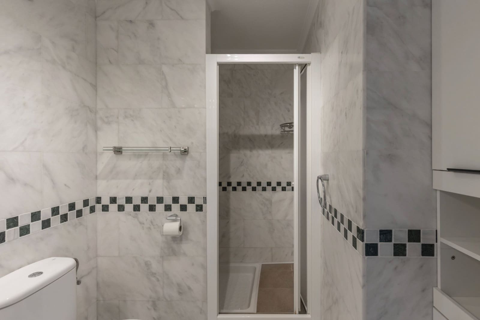 2 bedroom Apartment for sale in Villamartin with pool garage - € 179,000 (Ref: 9548805)