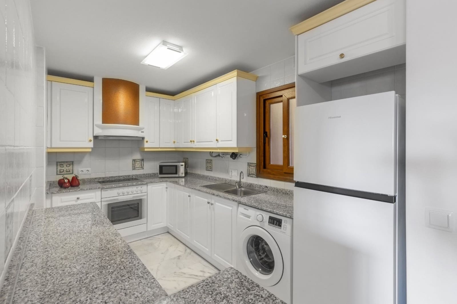 2 bedroom Apartment for sale in Villamartin with pool garage - € 179,000 (Ref: 9548805)