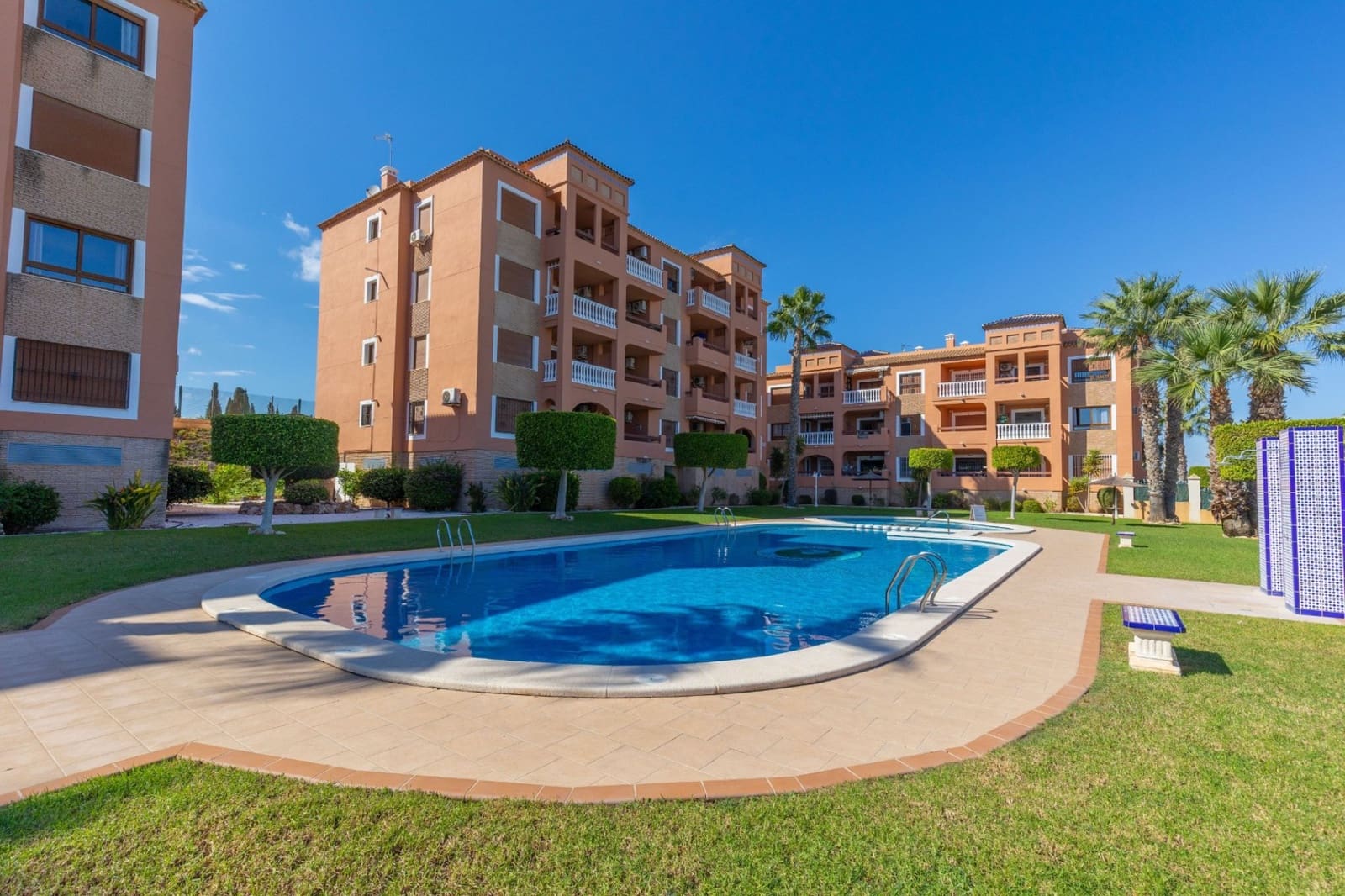 2 bedroom Apartment for sale in Villamartin with pool garage - € 179,000 (Ref: 9548805)
