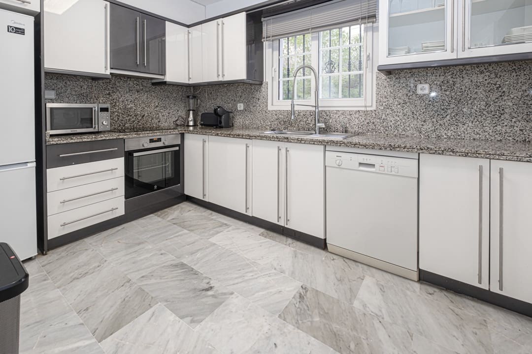 3 bedroom Villa for sale in Las Ramblas Golf with pool garage - € 465,000 (Ref: 9548997)