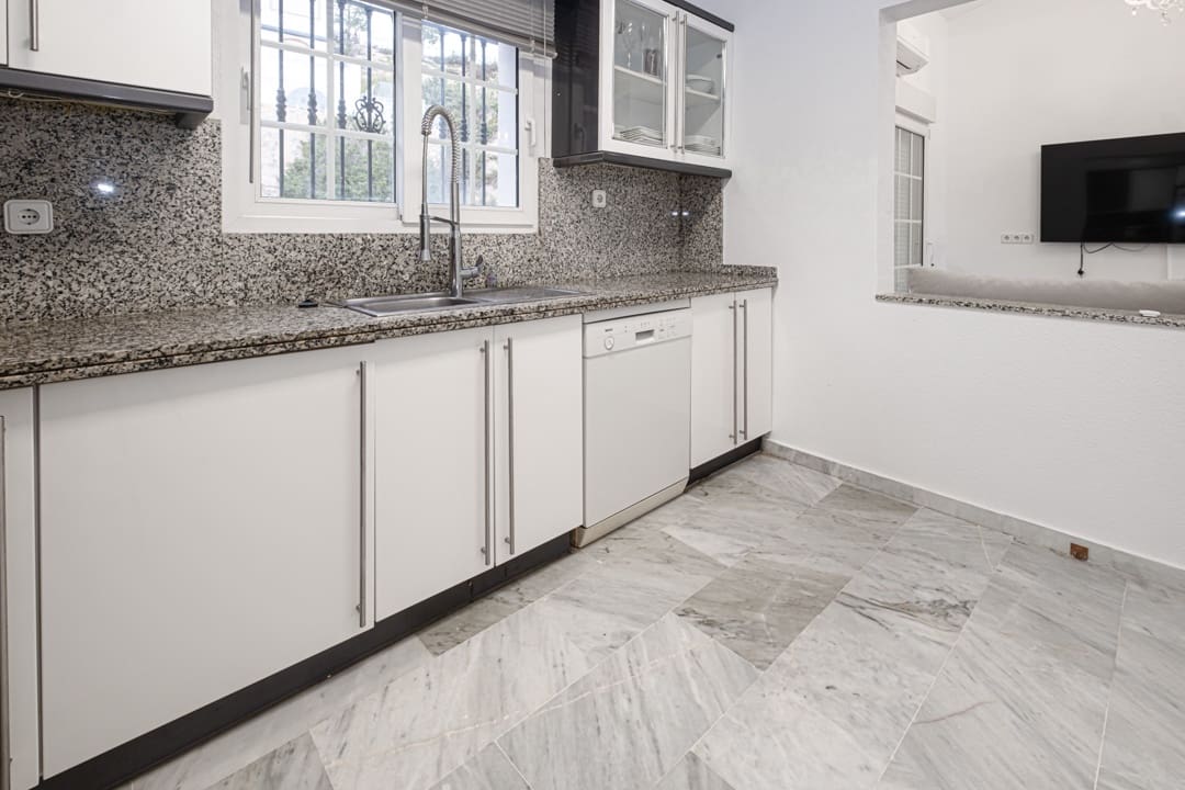 3 bedroom Villa for sale in Las Ramblas Golf with pool garage - € 465,000 (Ref: 9548997)