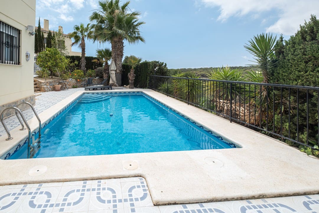 3 chambre Villa/Maison à vendre à Las Ramblas Golf avec piscine garage - 635 000 € (Ref: 9549810)