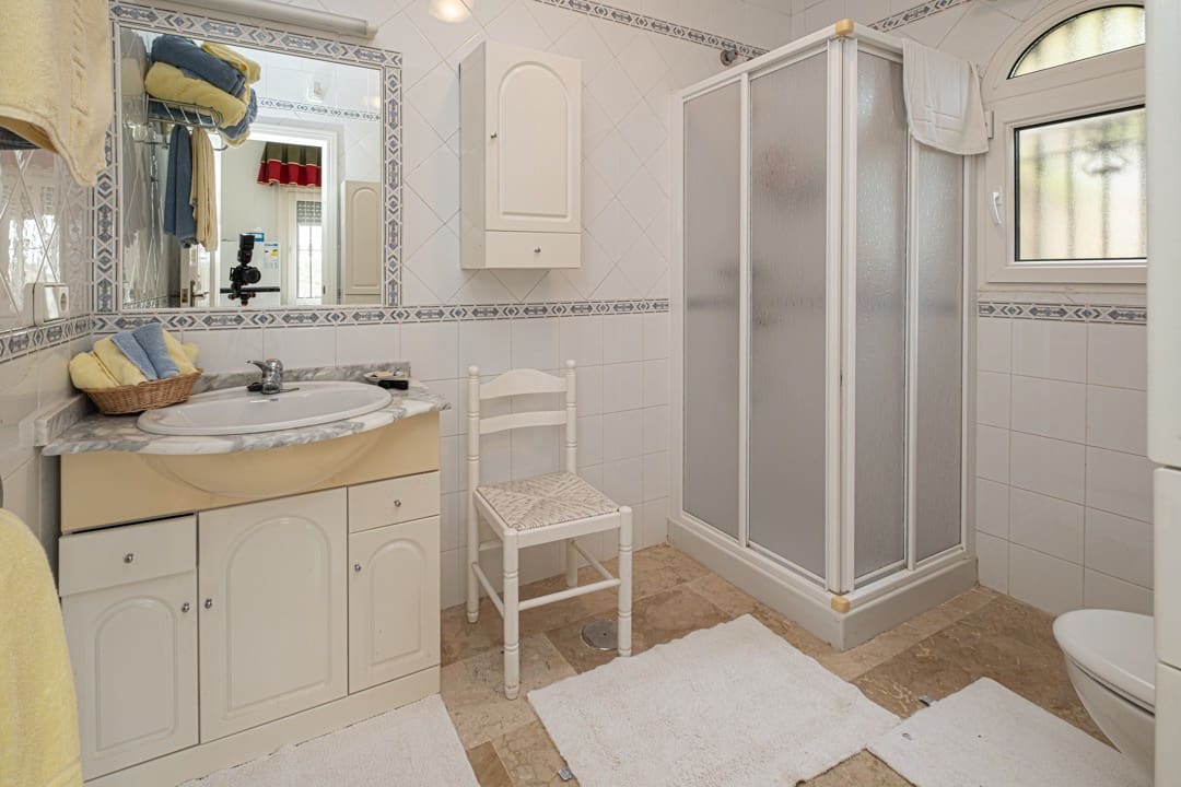 3 bedroom Villa for sale in Las Ramblas Golf with pool garage - € 635,000 (Ref: 9549810)