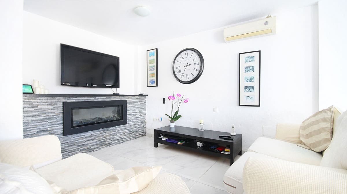 4 bedroom Villa for sale in Orihuela Costa with pool - € 345,000 (Ref: 9550196)