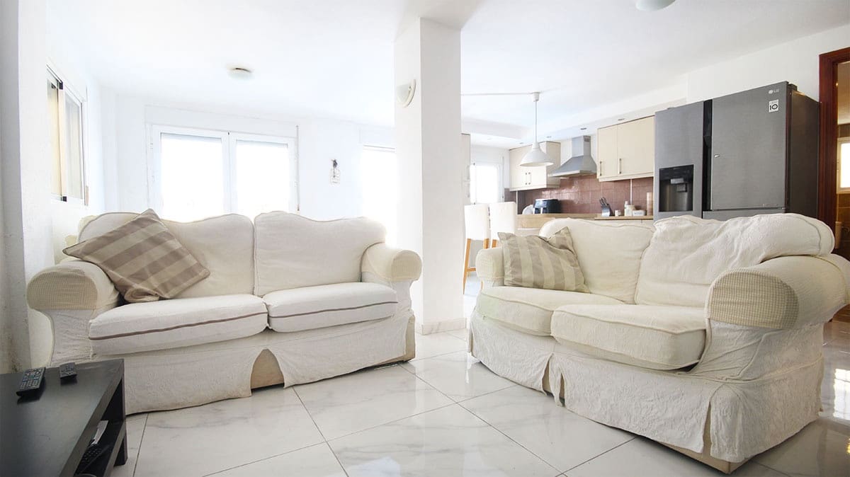 4 bedroom Villa for sale in Orihuela Costa with pool - € 345,000 (Ref: 9550196)