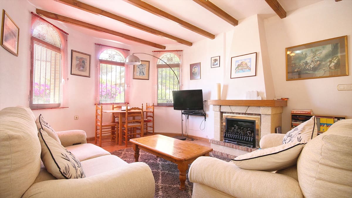 4 bedroom Villa for sale in Orihuela Costa with pool - € 345,000 (Ref: 9550196)