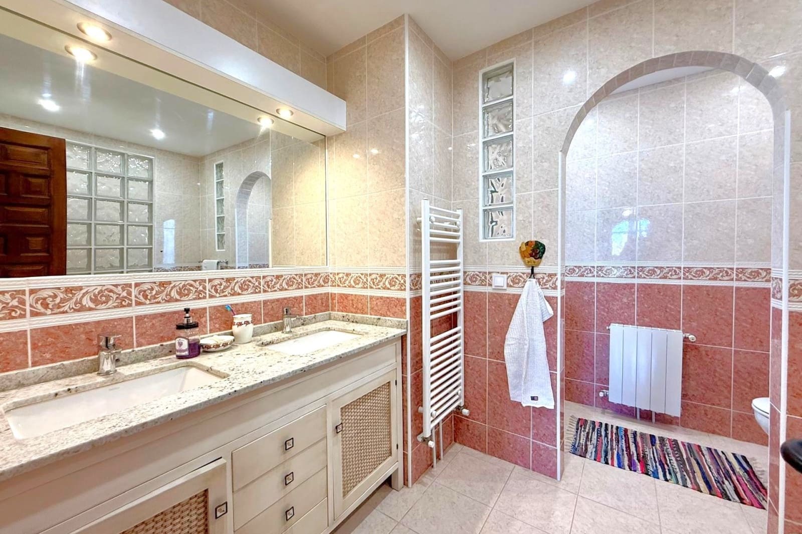 3 makuuhuone Huvila myytävänä paikassa Villamartin - 449 000 € (Ref: 9550355)