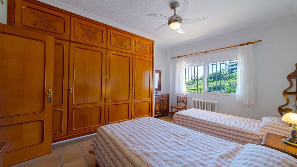 7 quarto Moradia para venda em Dehesa de Campoamor com piscina garagem - 1 800 000 € (Ref: 9559511)