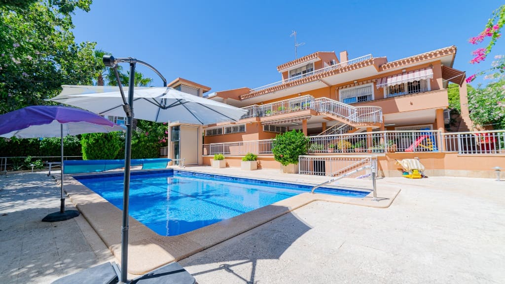 7 quarto Moradia para venda em Dehesa de Campoamor com piscina garagem - 1 800 000 € (Ref: 9559511)
