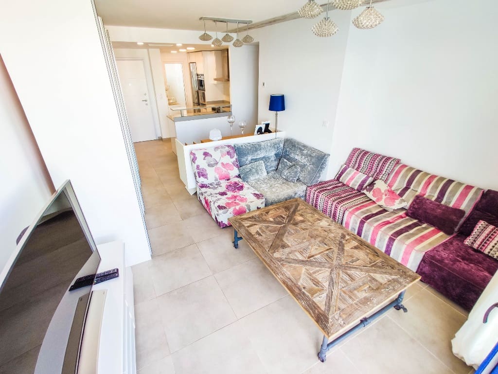 2 soverom Leilighet til salgs i Punta Prima med svømmebasseng garasje - € 650 000 (Ref: 9559512)