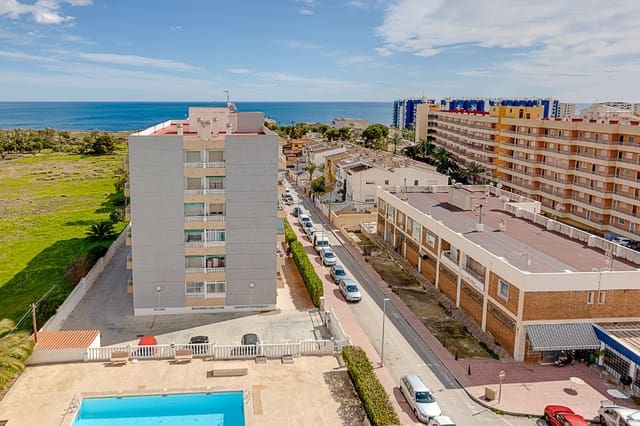 2 soverom Leilighet til salgs i Punta Prima, Torrevieja med svømmebasseng garasje - € 189 900 (Ref: 9559513)