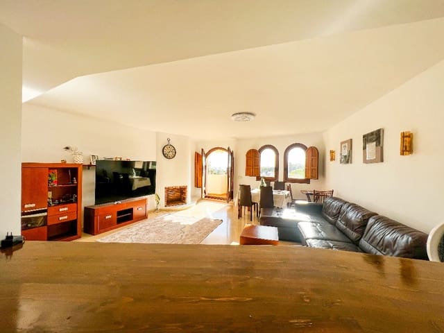 2 soverom Leilighet til salgs i Punta Prima, Torrevieja med svømmebasseng garasje - € 365 000 (Ref: 9559516)