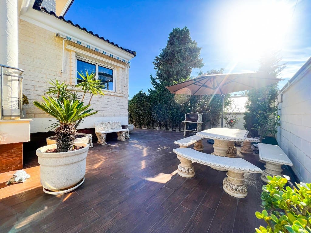 5 soveværelse Villa til salg i La Mata med swimmingpool - € 1.170.000 (Ref: 9559517)