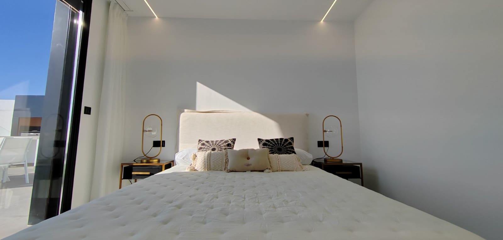 3 Zimmer Villa zu verkaufen in Los Balcones mit Pool Garage - 750.000 € (Ref: 9559551)