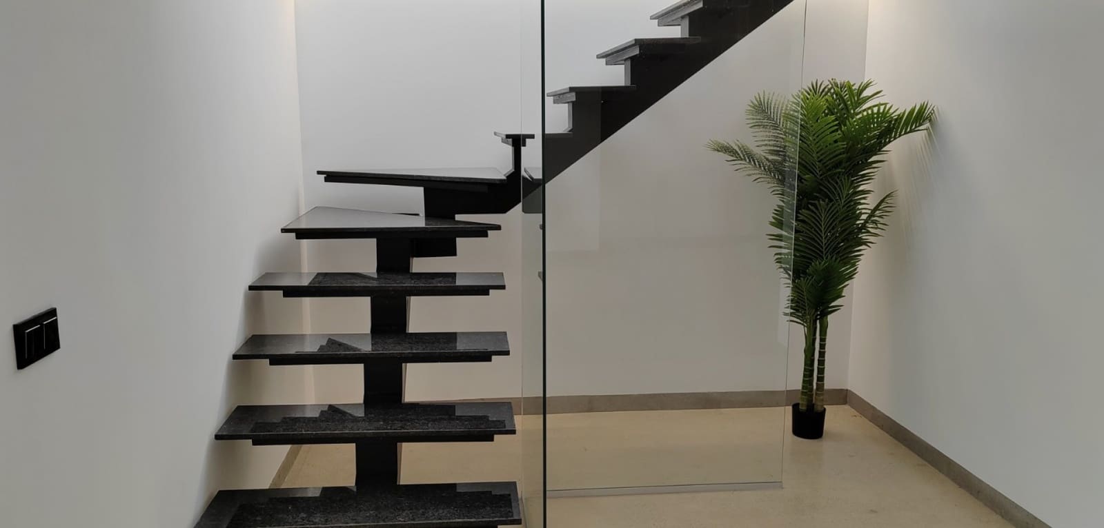 3 Zimmer Villa zu verkaufen in Los Balcones mit Pool Garage - 750.000 € (Ref: 9559551)