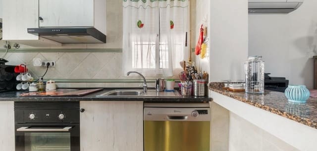 3 makuuhuone Huvila myytävänä paikassa Villamartin, Orihuela mukana uima-altaan - 295 000 € (Ref: 9559559)