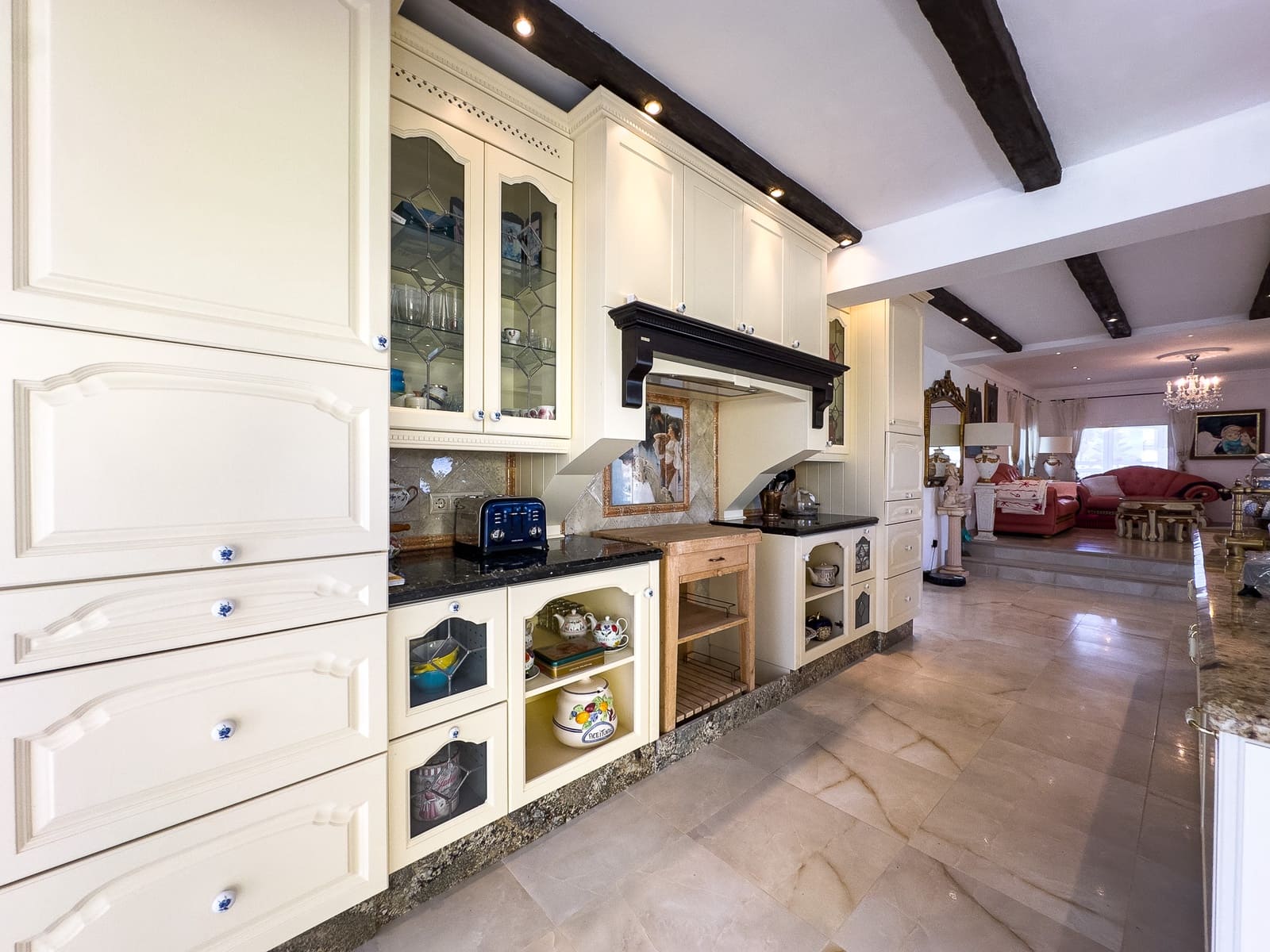 4 makuuhuone Huvila myytävänä paikassa Playa Flamenca mukana uima-altaan 
autotalli - 1 490 000 € (Ref: 9559685)