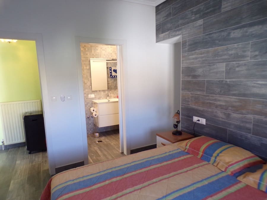 3 makuuhuone Huvila myytävänä paikassa Villamartin mukana uima-altaan 
autotalli - 399 000 € (Ref: 9566479)