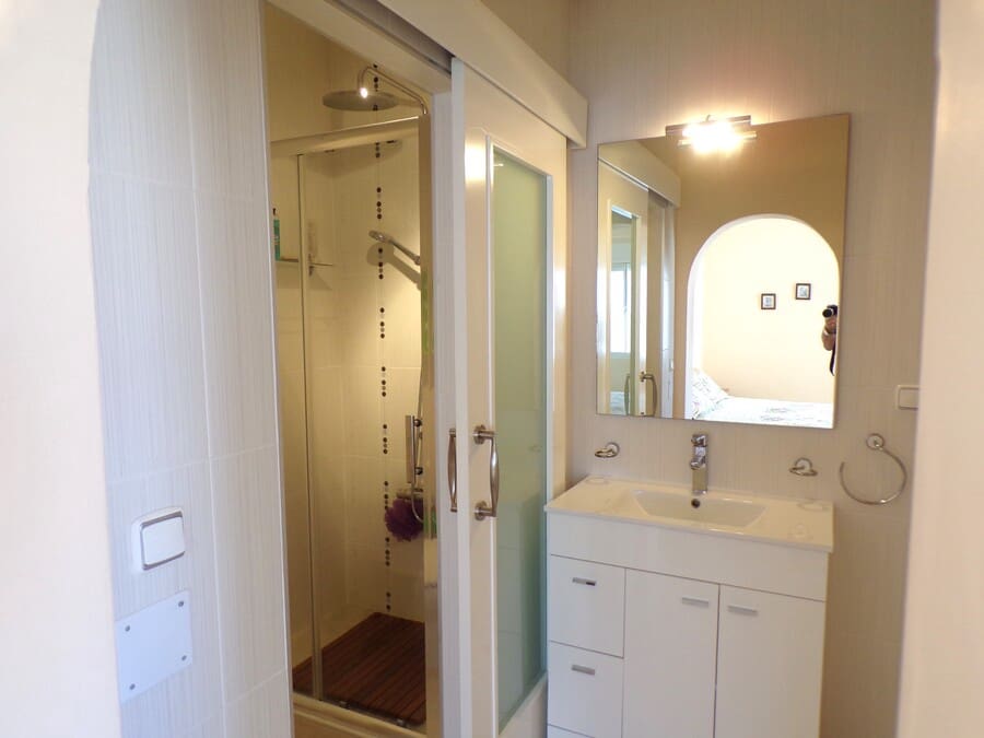 3 makuuhuone Huvila myytävänä paikassa Villamartin mukana uima-altaan 
autotalli - 399 000 € (Ref: 9566479)