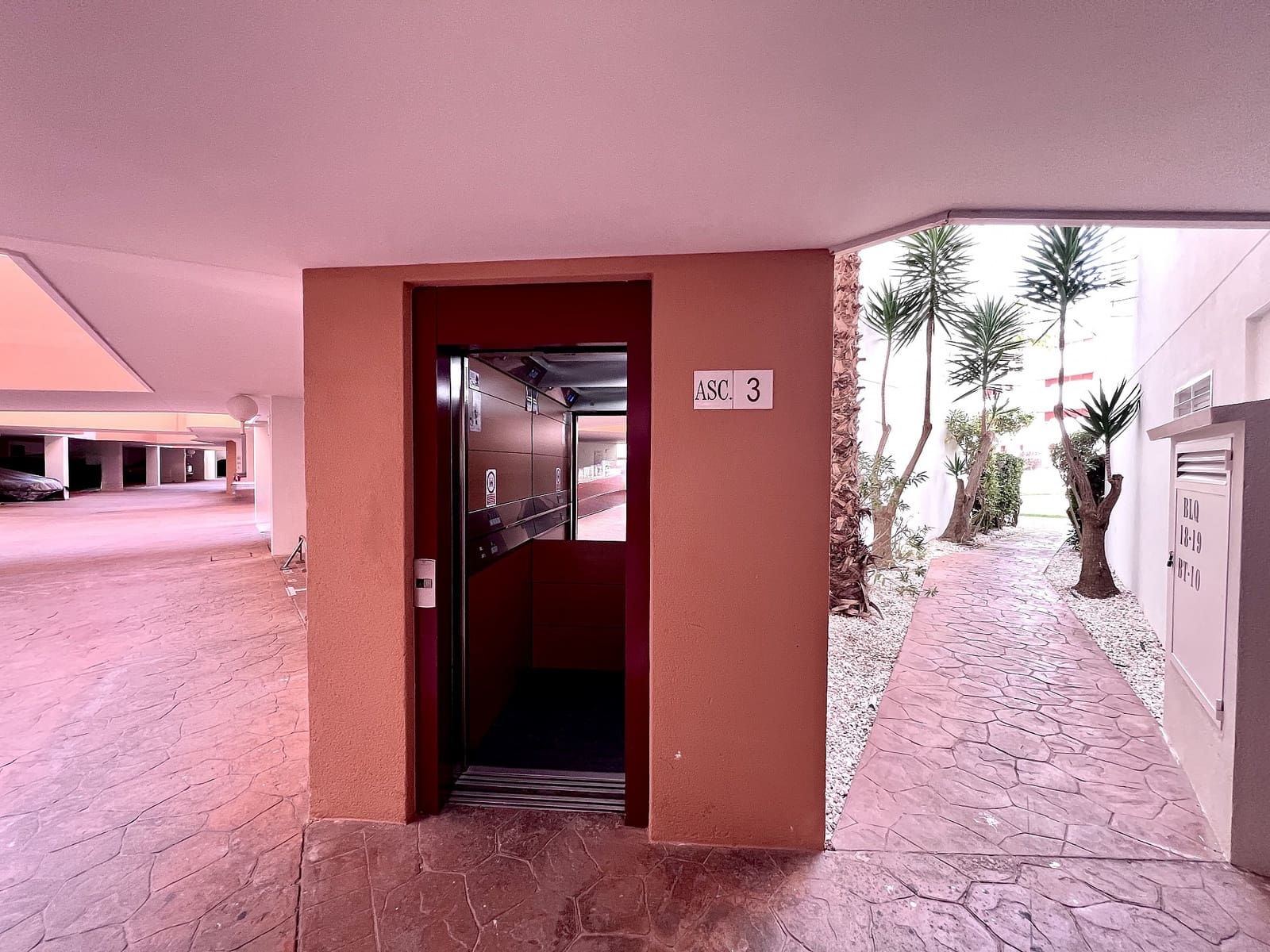 2 soverom Leilighet til salgs i Playa Flamenca med svømmebasseng garasje - € 179 900 (Ref: 9566481)