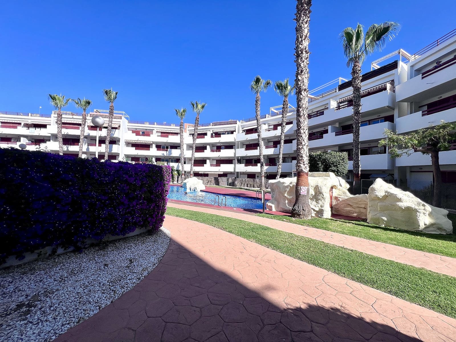 2 soverom Leilighet til salgs i Playa Flamenca med svømmebasseng garasje - € 179 900 (Ref: 9566481)
