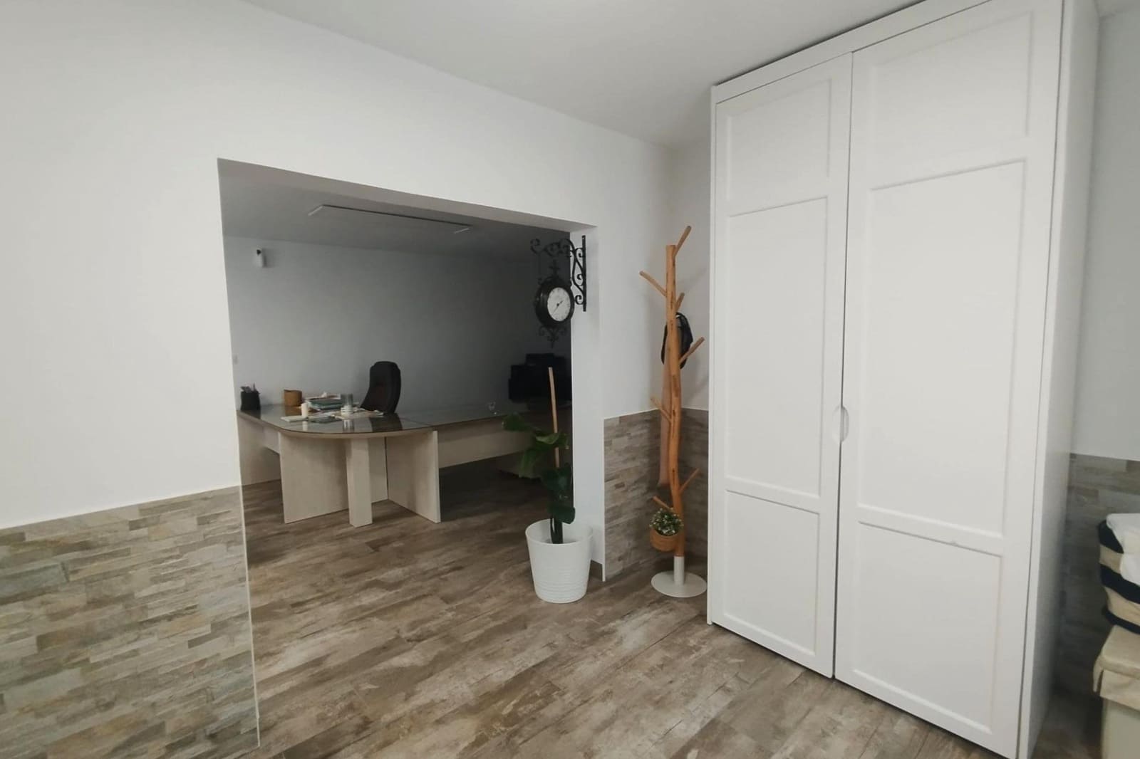 4 makuuhuone Huvila myytävänä paikassa Villamartin mukana uima-altaan 
autotalli - 435 000 € (Ref: 9566482)