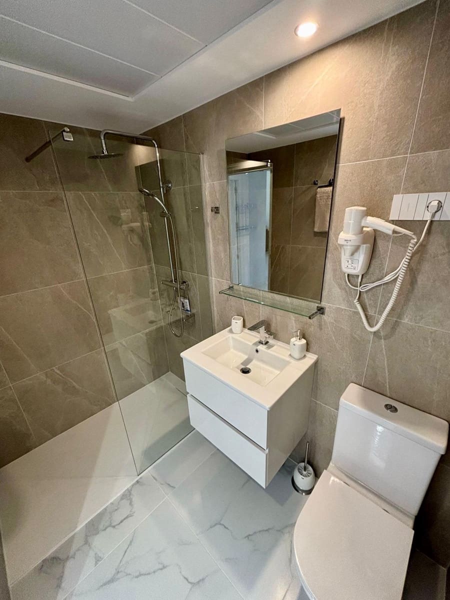 2 soverom Leilighet til salgs i Punta Prima med svømmebasseng garasje - € 435 000 (Ref: 9570122)