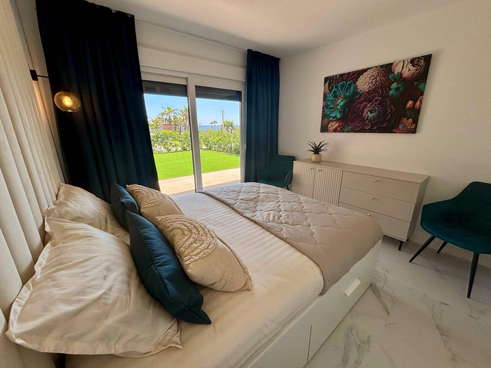 2 soverom Leilighet til salgs i Punta Prima med svømmebasseng garasje - € 435 000 (Ref: 9570122)