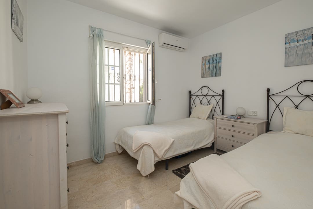 2 chambre Appartement à vendre à Las Ramblas Golf avec piscine garage - 209 000 € (Ref: 9592298)