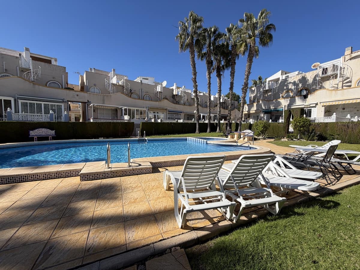 2 slaapkamer Huis te koop in La Florida met zwembad - € 189.995 (Ref: 9598423)