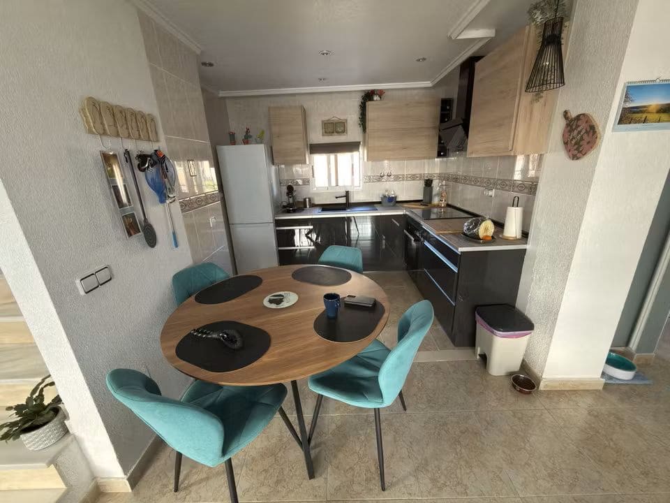 5 soveværelse Villa til salg i Villamartin med swimmingpool - € 399.000 (Ref: 9606638)