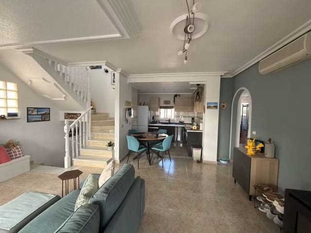 5 soveværelse Villa til salg i Villamartin, Orihuela med swimmingpool - € 399.000 (Ref: 9606638)