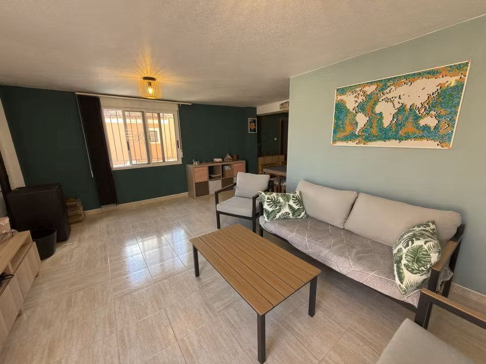 5 soveværelse Villa til salg i Villamartin med swimmingpool - € 399.000 (Ref: 9606638)