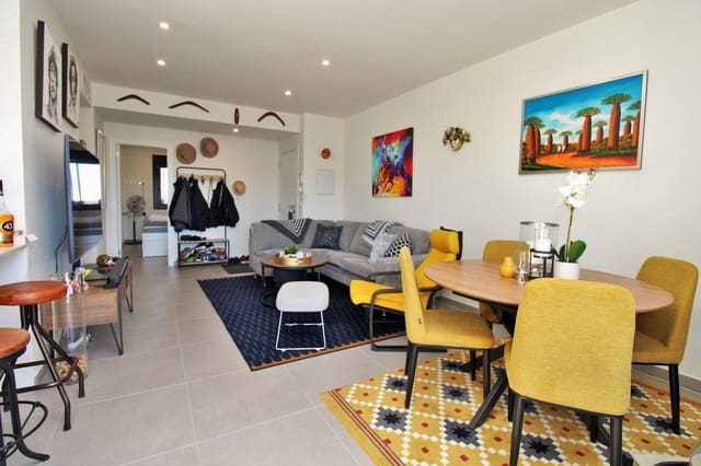 2 bedroom Apartment for sale in Villamartin, Orihuela - € 299,000 (Ref: 9614128)