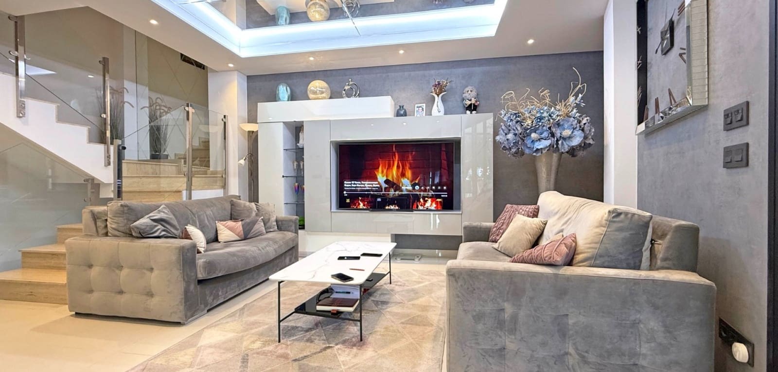 3 makuuhuone Huvila myytävänä paikassa Villamartin mukana uima-altaan - 475 000 € (Ref: 9623264)