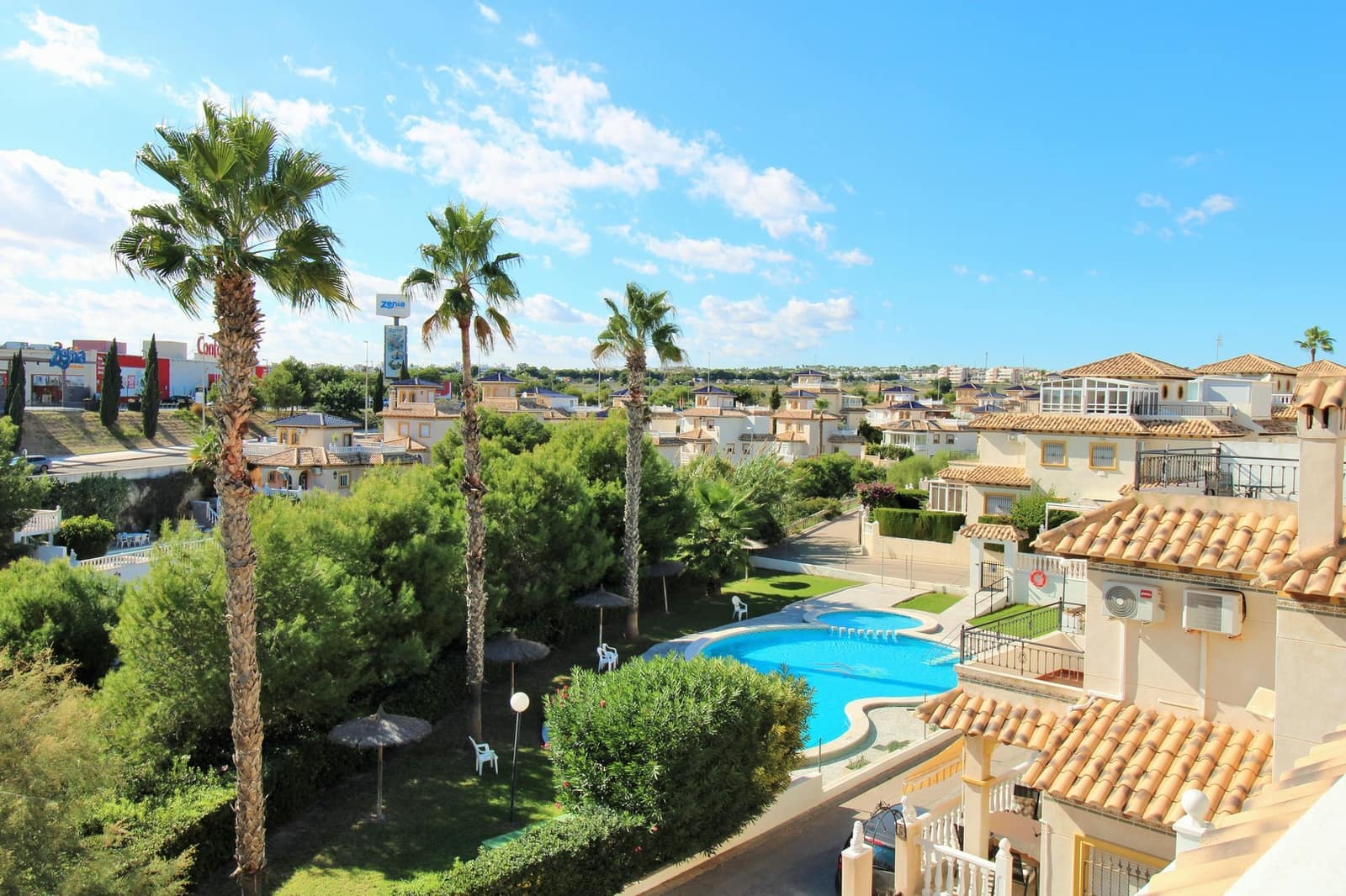 4 sovrum Villa till salu i Playa Flamenca - 379 000 € (Ref: 9650537)